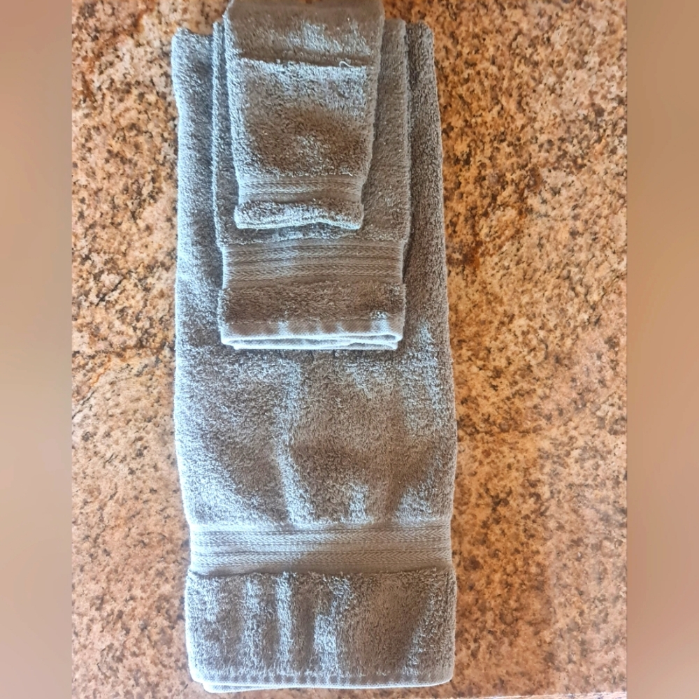 Cannon Army Olive Green Bath Towel Hand Wash 3 pc Set Banded Detail